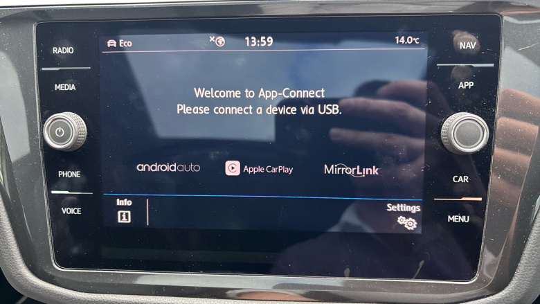 Volkswagen Tiguan 2.0 TDi 150 R-Line 5dr Diesel Estate